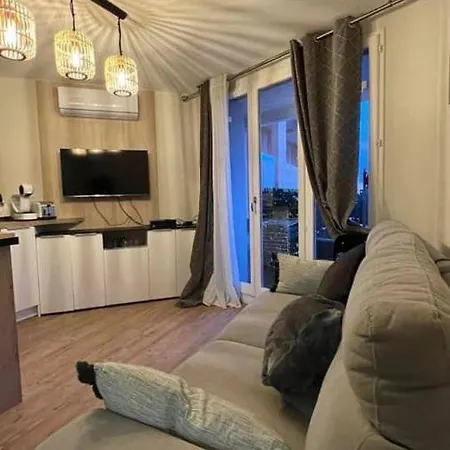 Apartment Location Estival Parfaite : A 50 Metres De La Plage, Offrant Magnifique Vue *