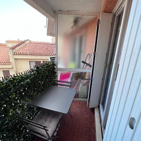 Διαμέρισμα Location Estival Parfaite : A 50 Metres De La Plage, Offrant Magnifique Vue Fréjus